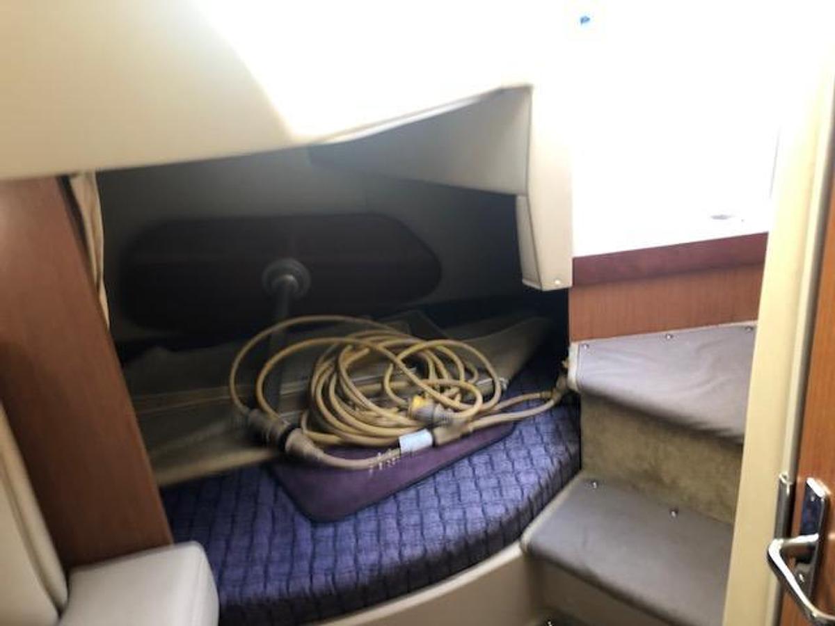 Used 2004 Cruisers Yachts 280 Express