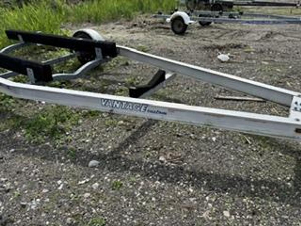 Used 2013 Hurricane 188 Sport Deck Boat