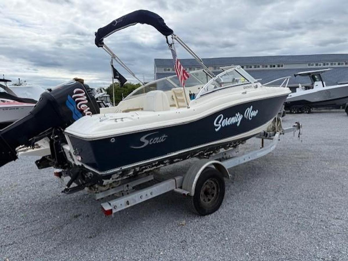 Used 2006 Scout 205 Dorado