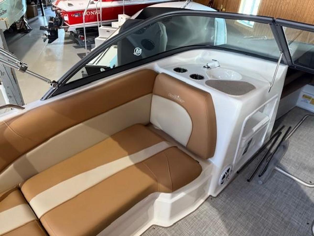 2023 NauticStar 203 DC Sport Deck Boat