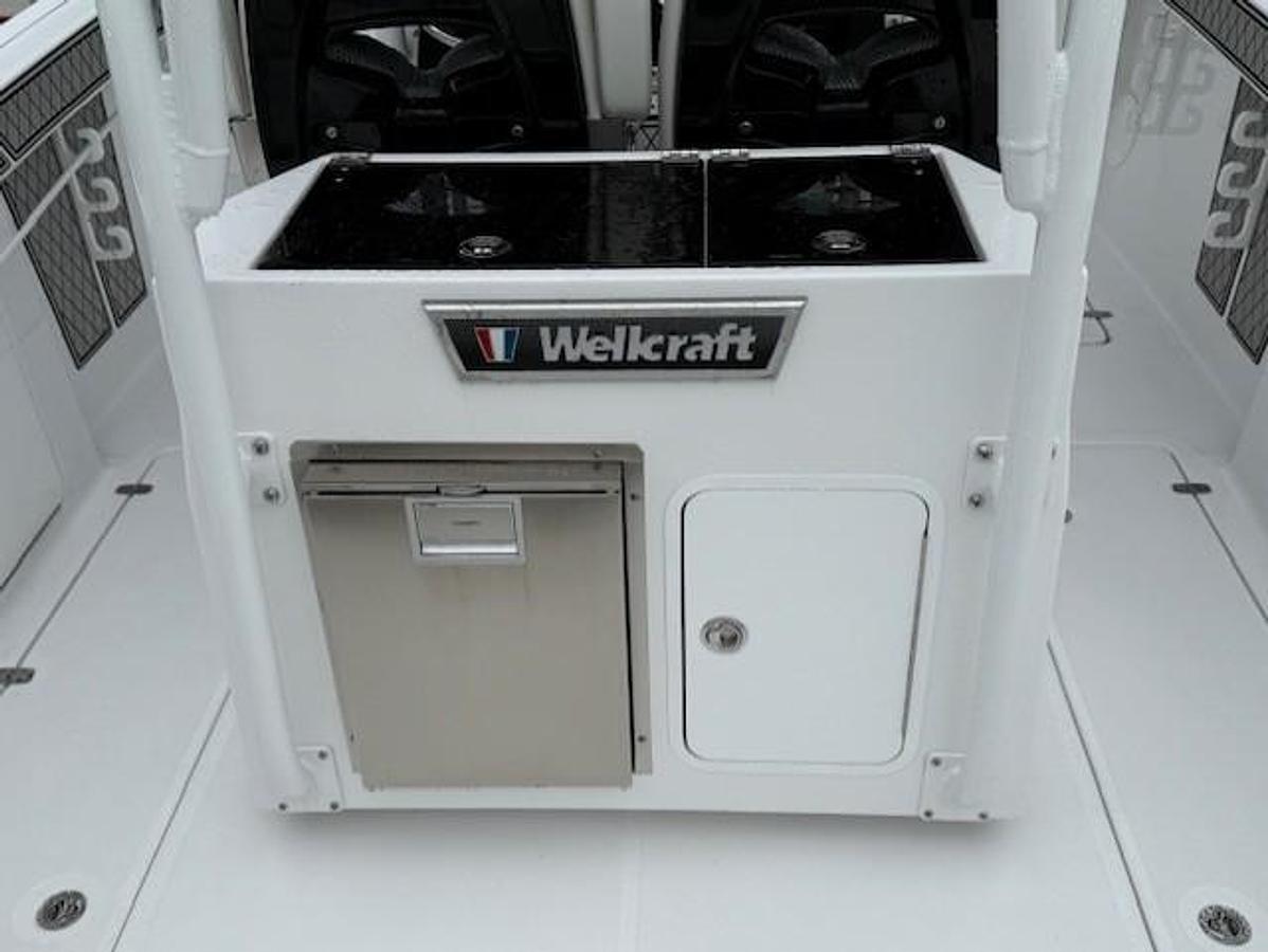 2024 Wellcraft 302 Fisherman