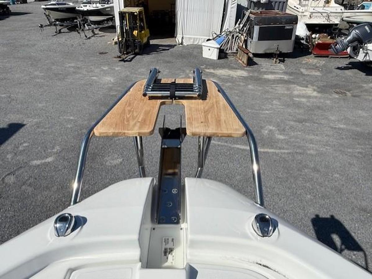 2026 Wellcraft 38 T-Top