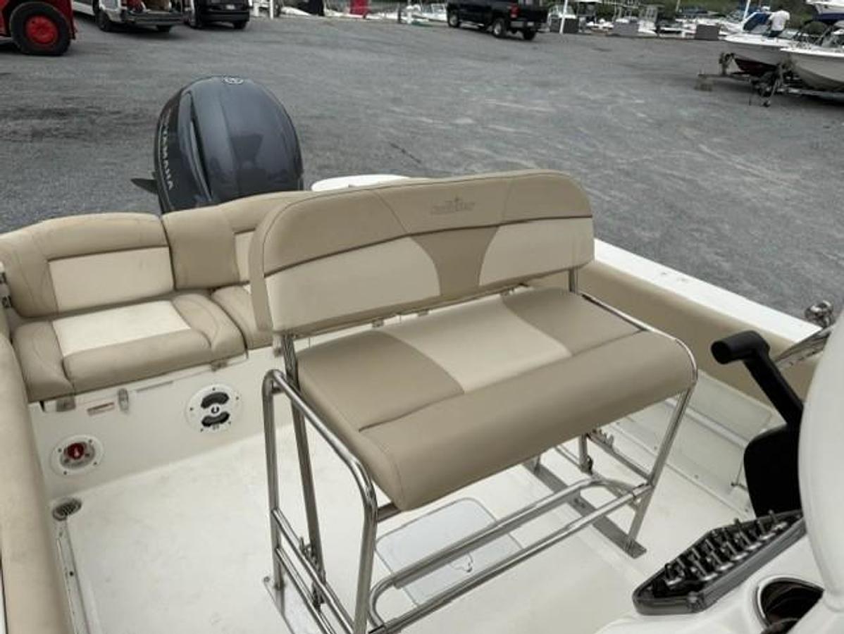 Used 2021 NauticStar 2102 Legacy