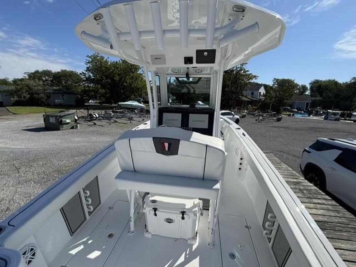 2027 Wellcraft 243 XB