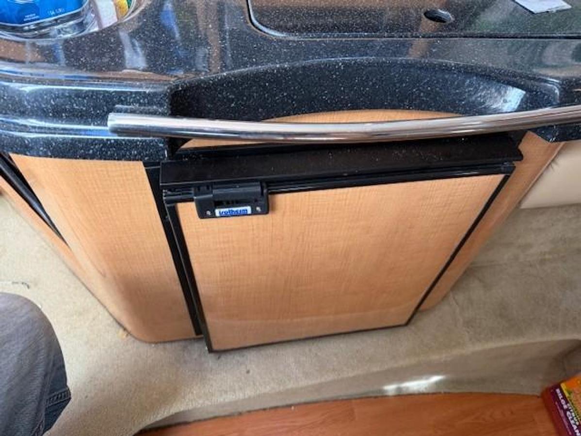 Used 2016 Glastron GS 289