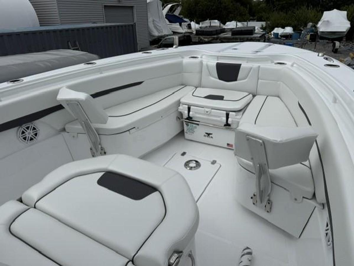 2026 Wellcraft 302 Fisherman