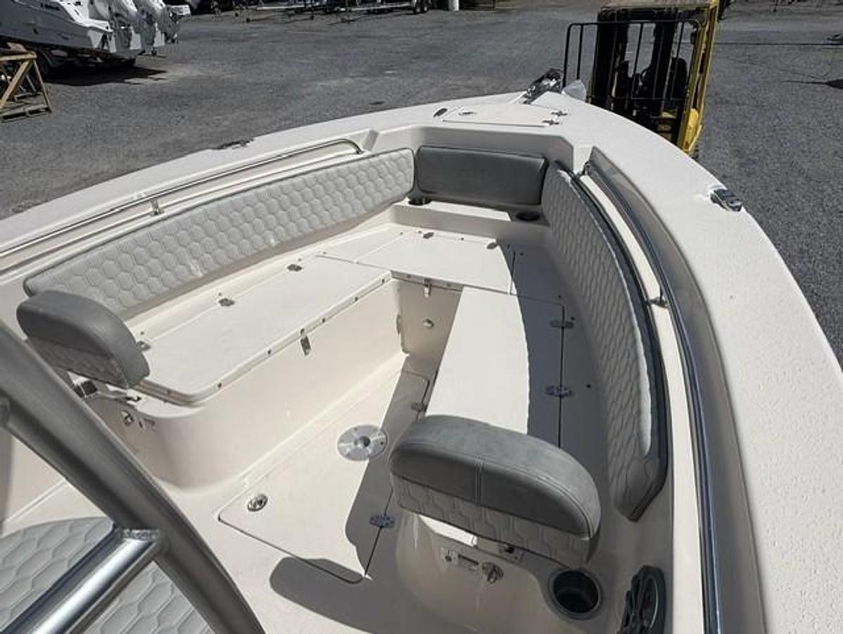 2027 Sea Chaser 22 HFC