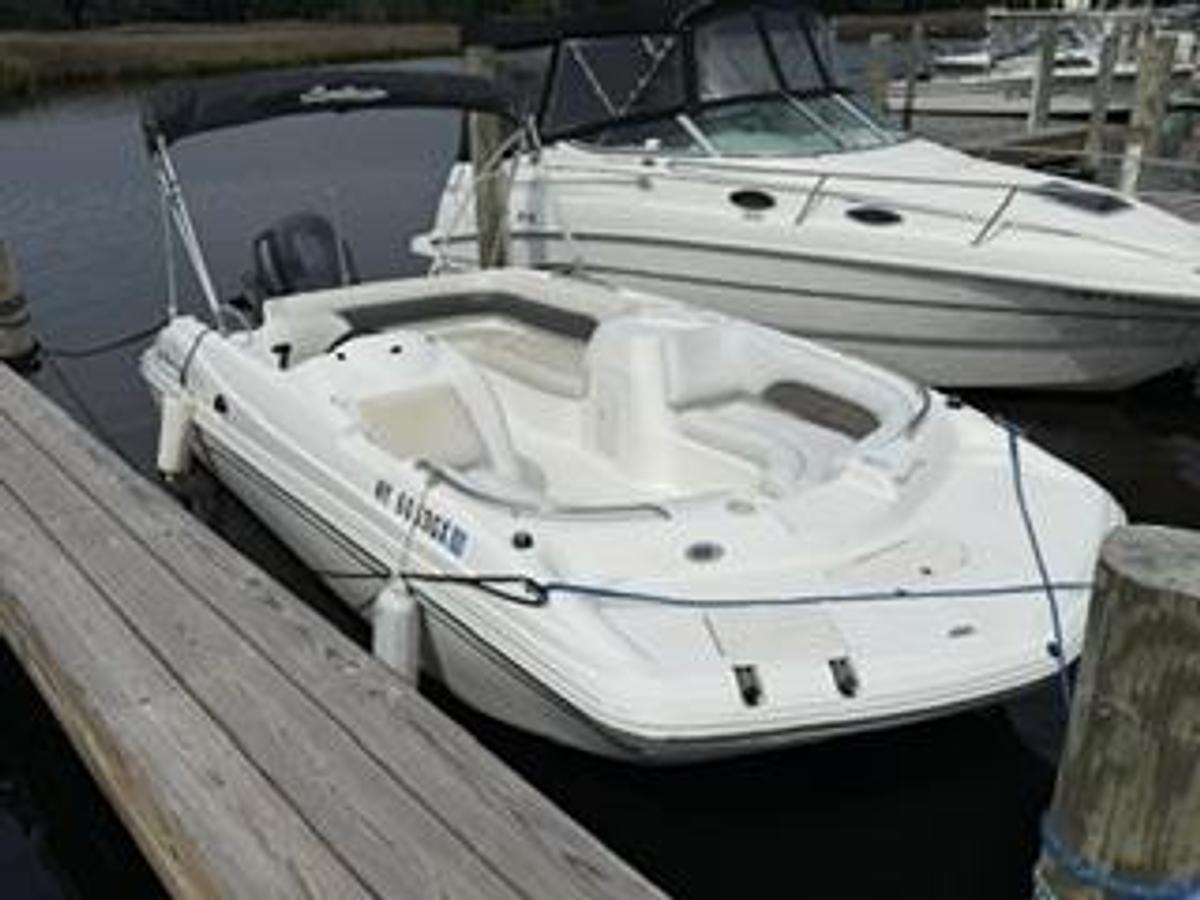 Used 2013 Hurricane 188 Sport Deck Boat