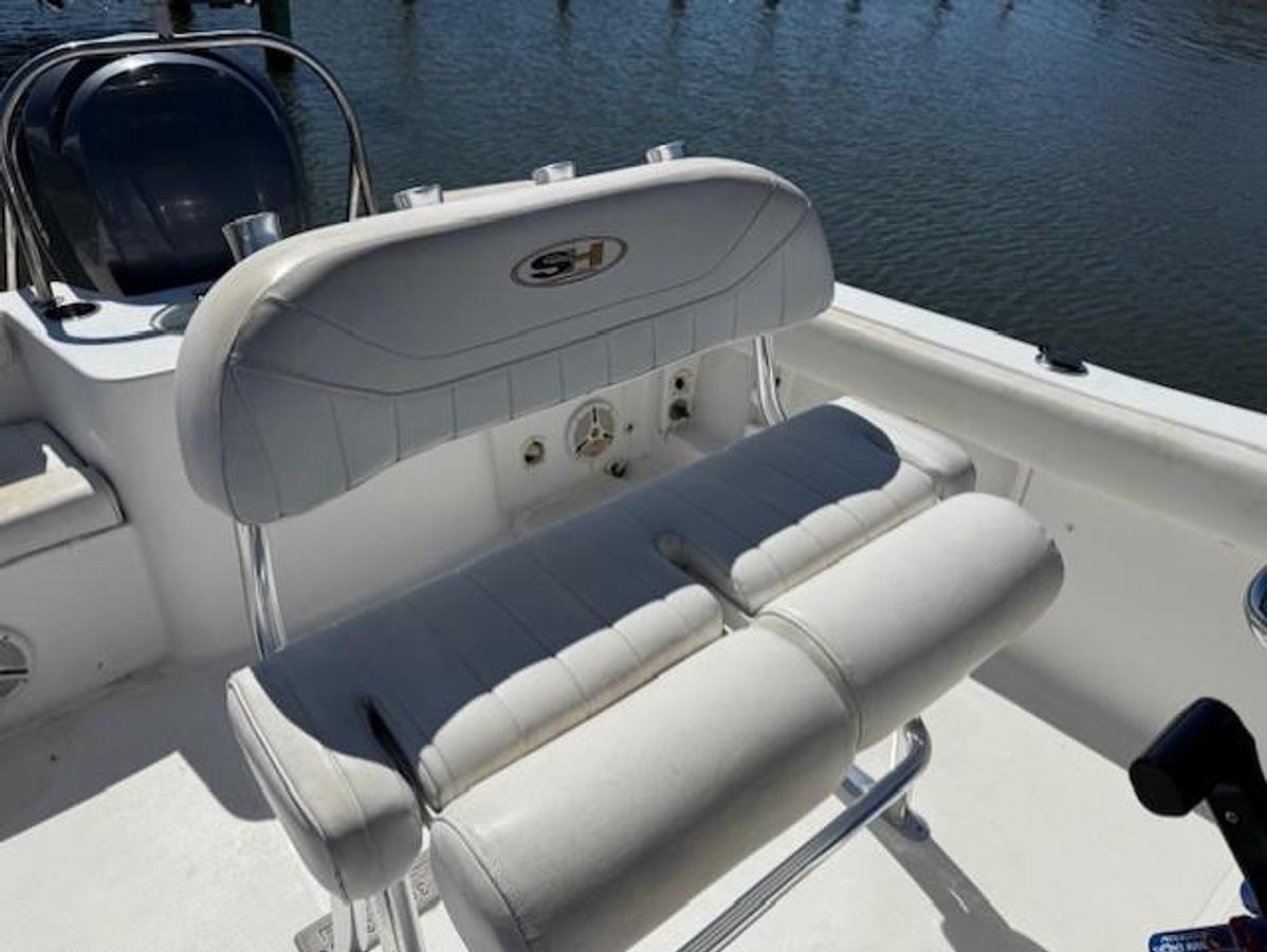 Used 2012 Sea Hunt Triton 225