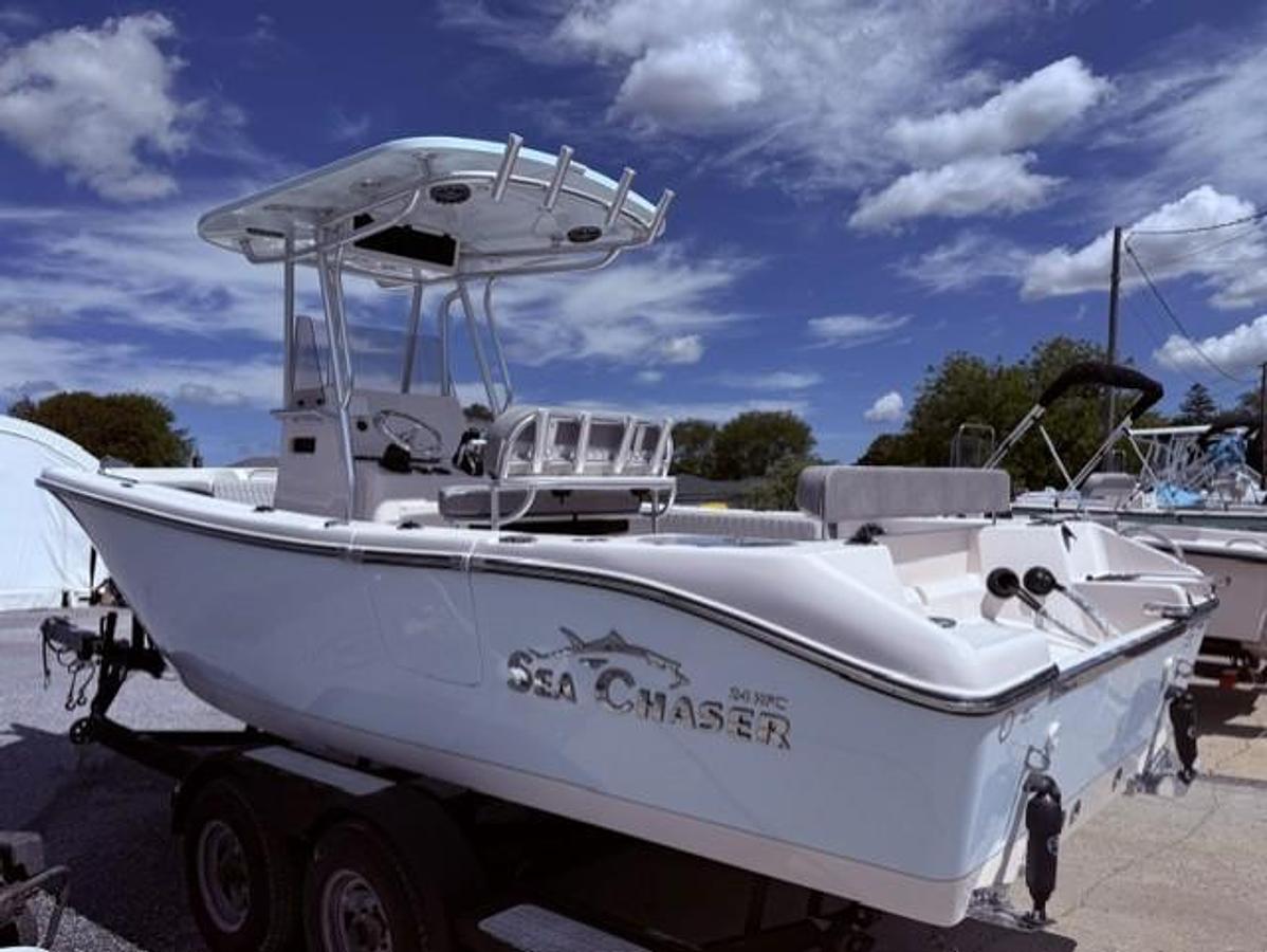 2027 Sea Chaser 24 HFC