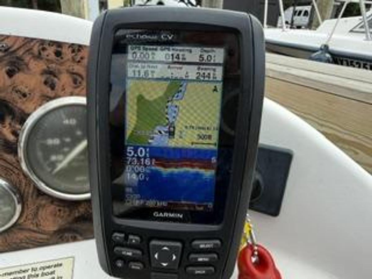 Used 2013 Hurricane 188 Sport Deck Boat