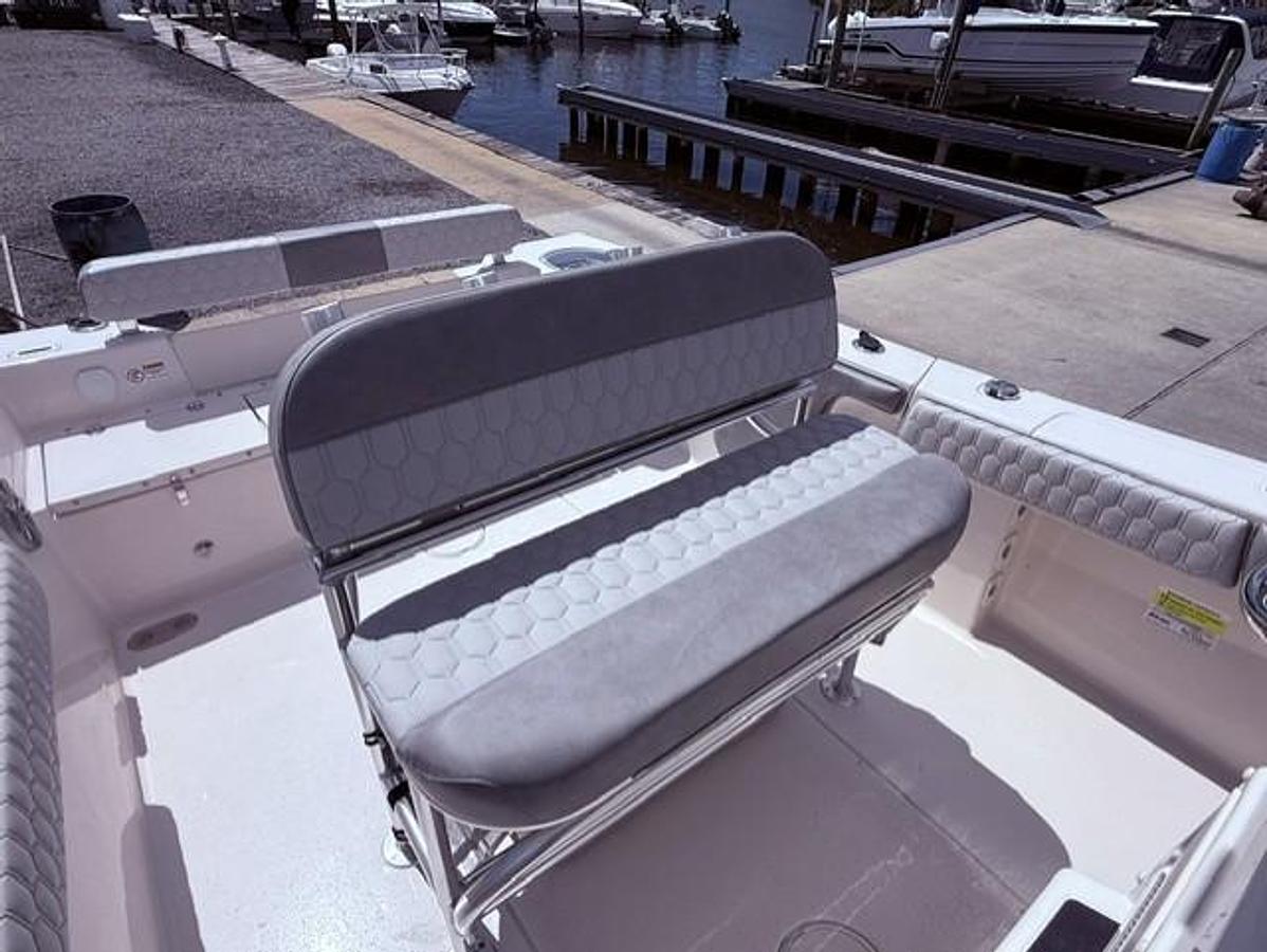 2027 Sea Chaser 24 HFC