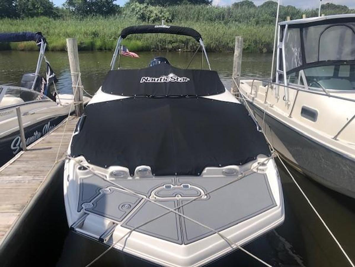 Used 2022 NauticStar 243 DC