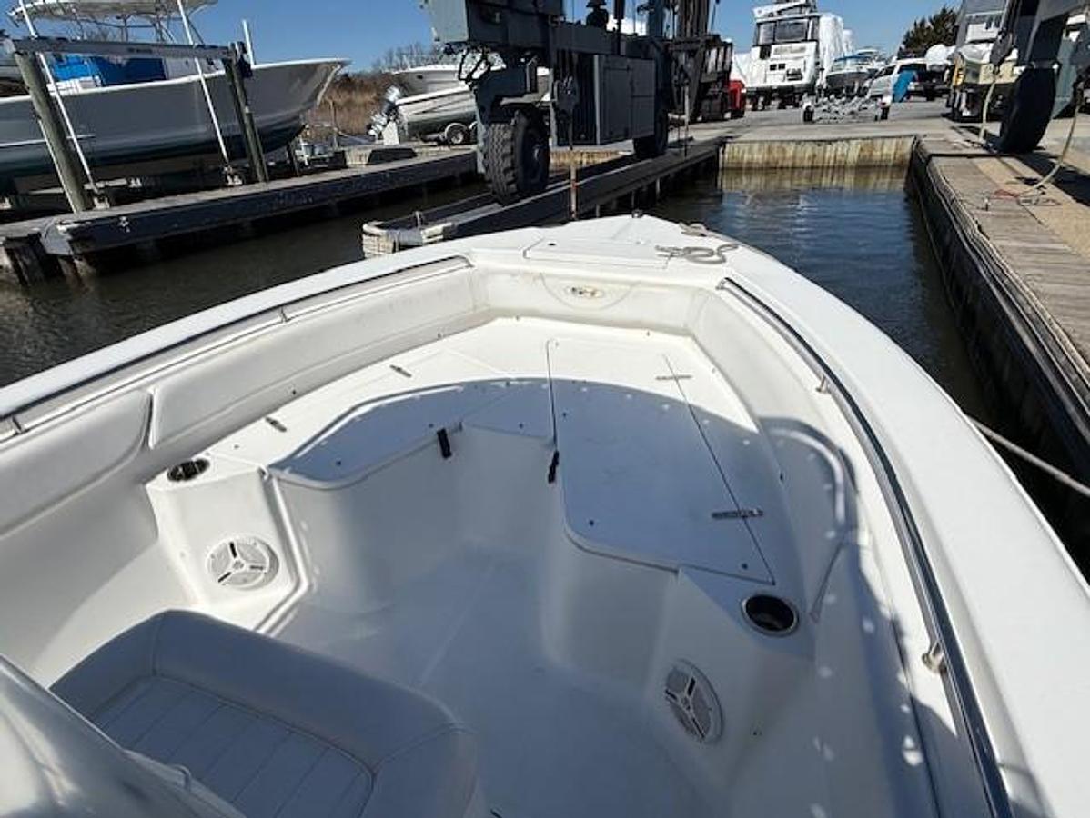 Used 2012 Sea Hunt Triton 225