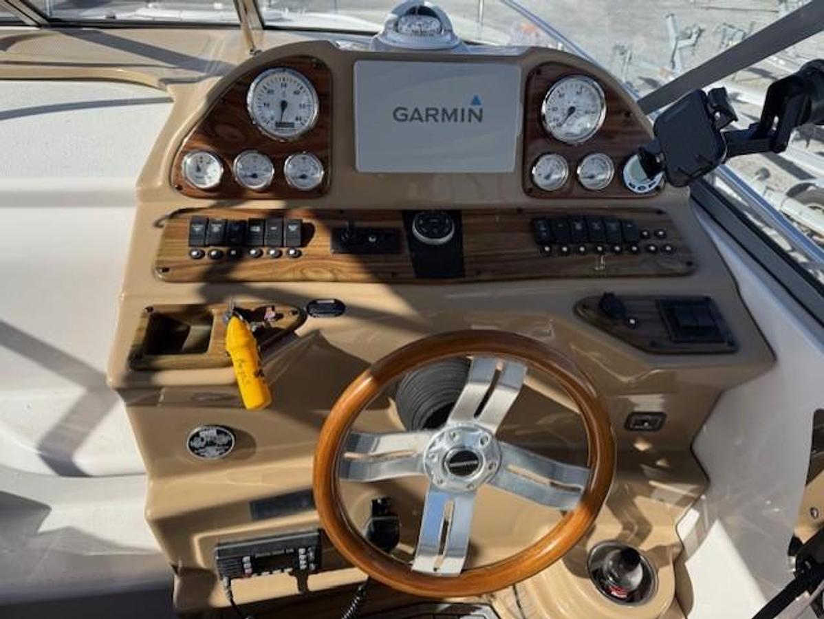 Used 2016 Glastron GS 289