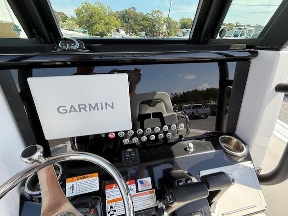 2025 Wellcraft 243 Fisherman