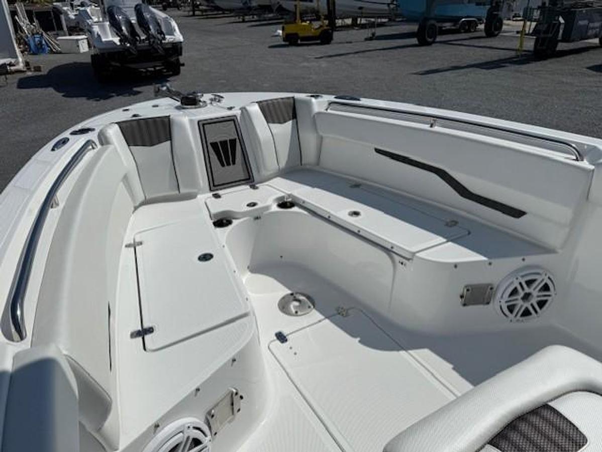 2025 Wellcraft 243 Fisherman