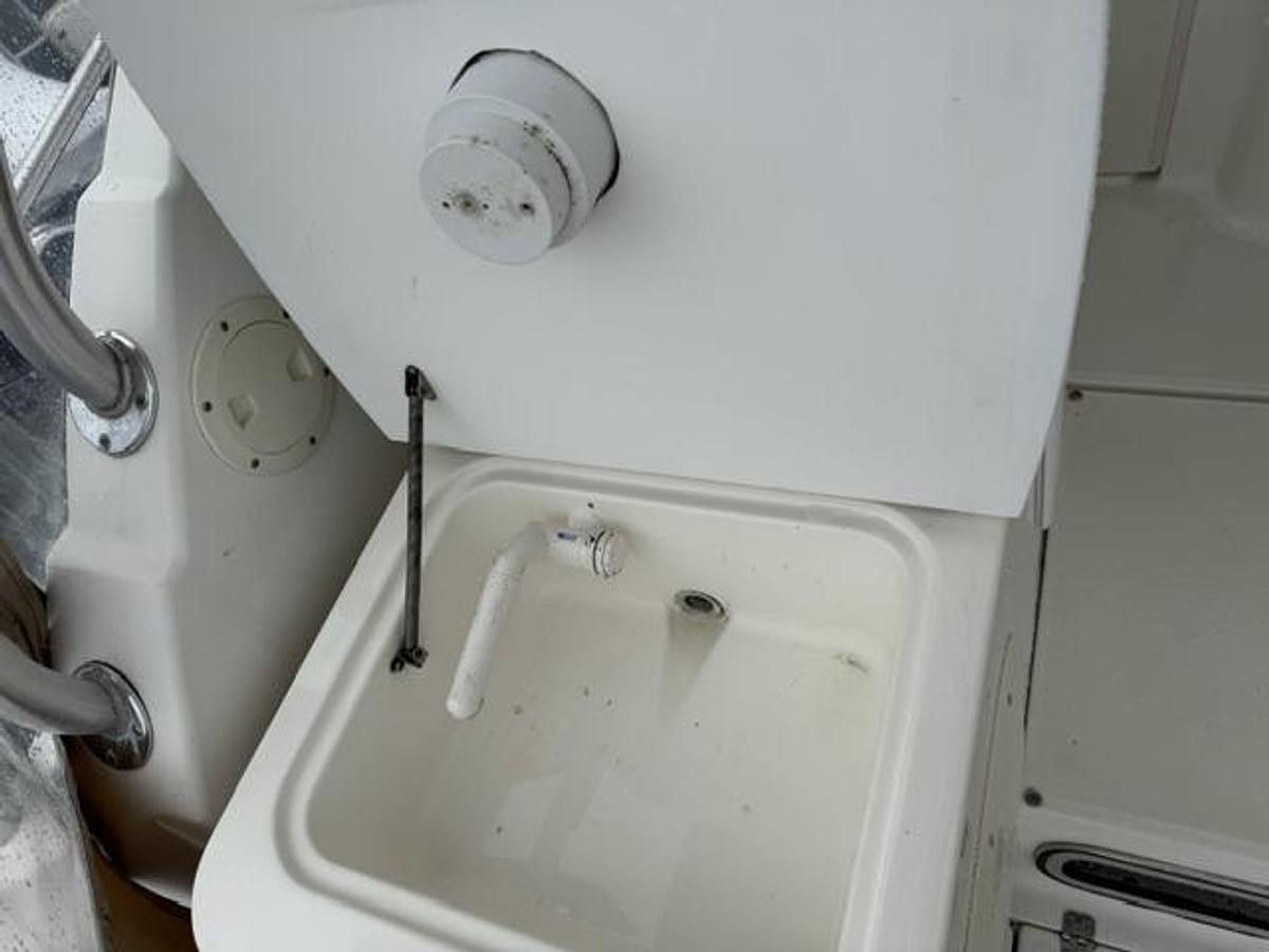 Used 2000 Wellcraft 290 Coastal