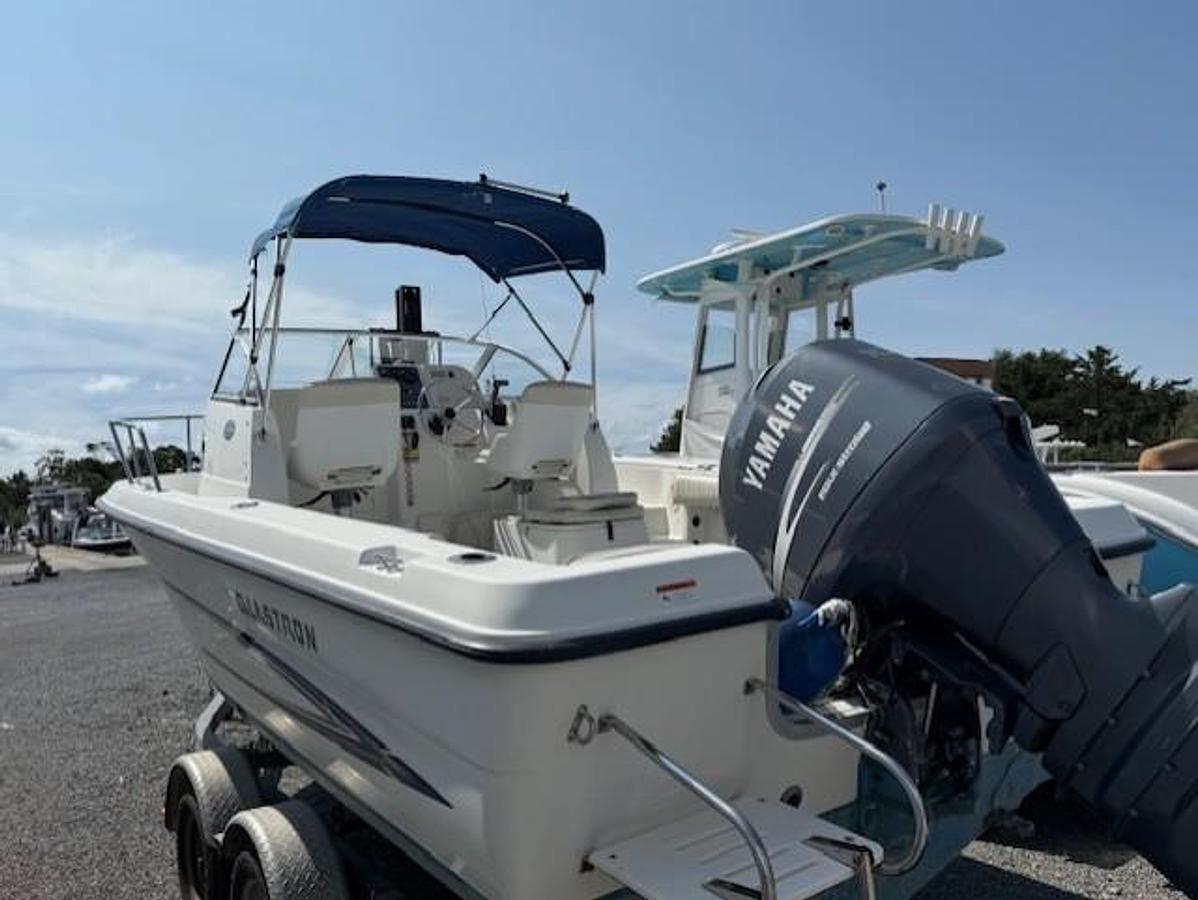 Used 2004 Glastron 213 WA