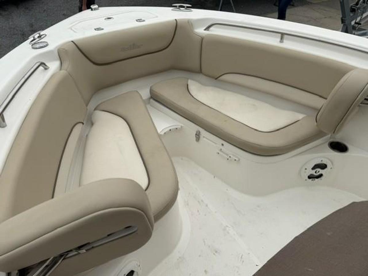 Used 2021 NauticStar 2102 Legacy