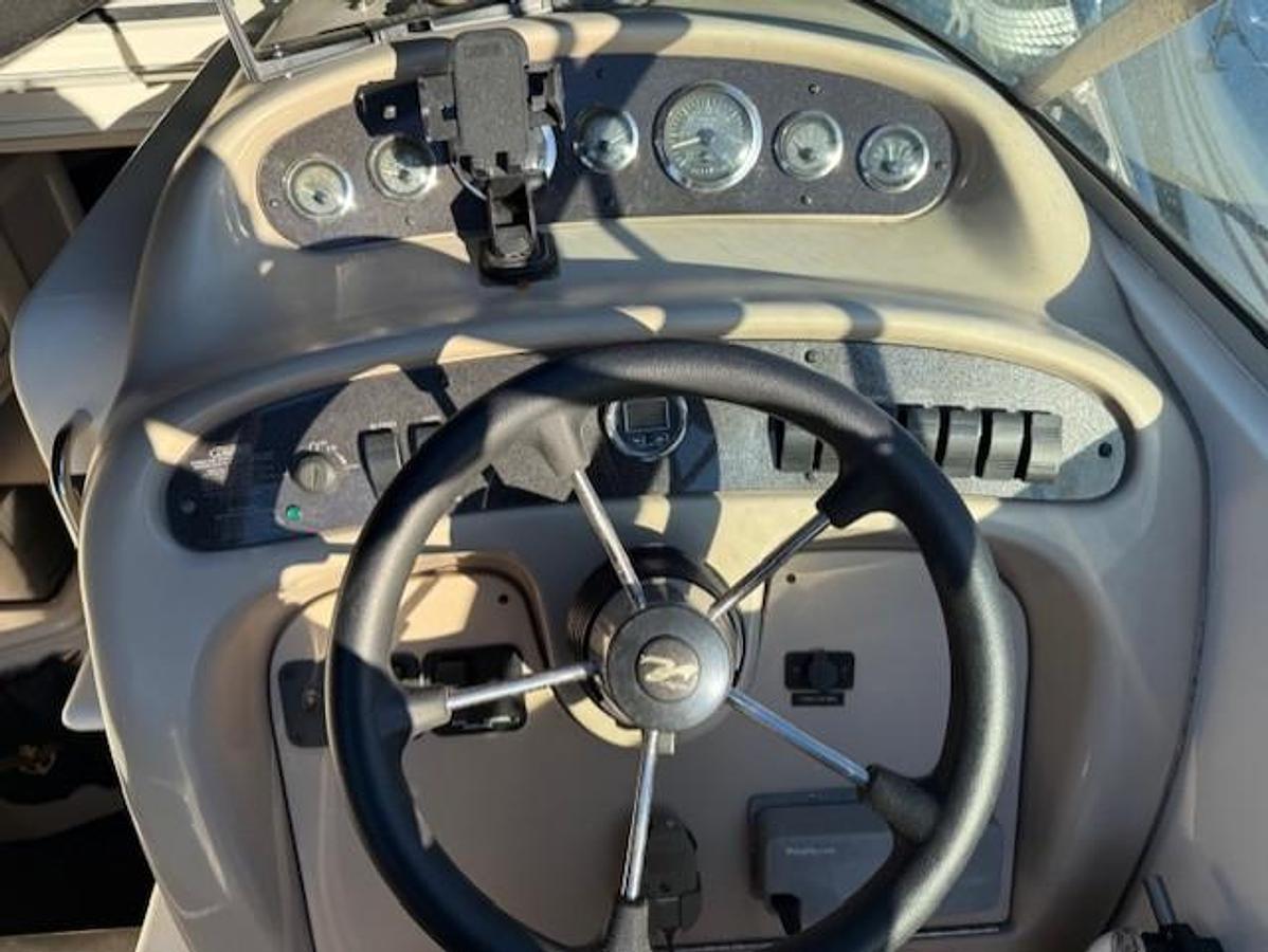 Used 1999 Sea Ray 260 Sundancer