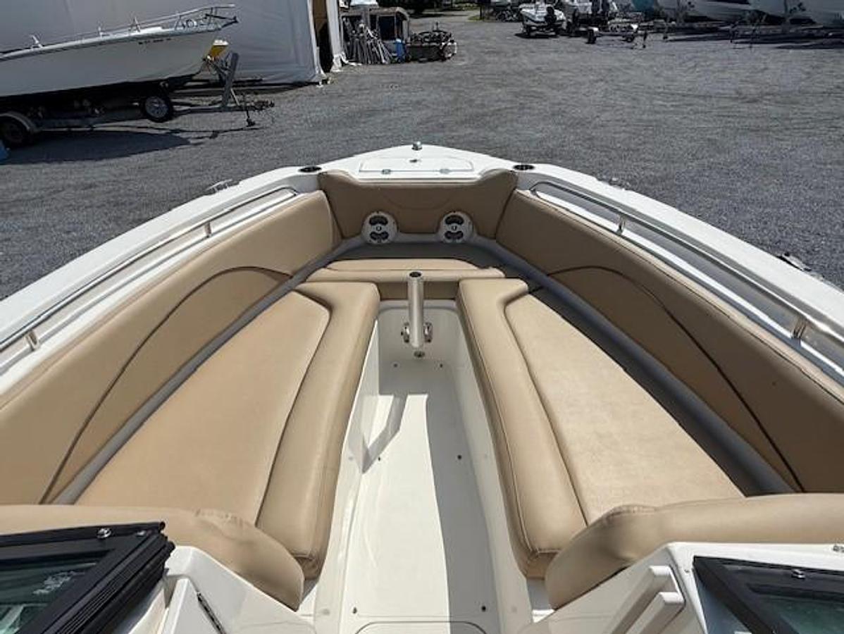 Used 2020 NauticStar 2302 Legacy Dual Console