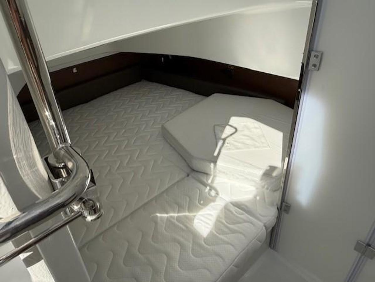 2026 Wellcraft 38 T-Top