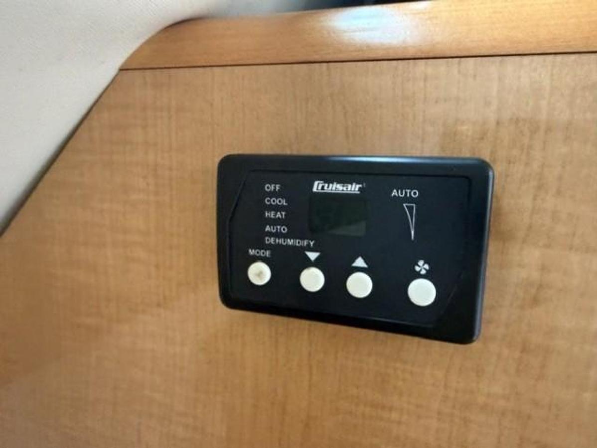 Used 2013 Glastron GS 289