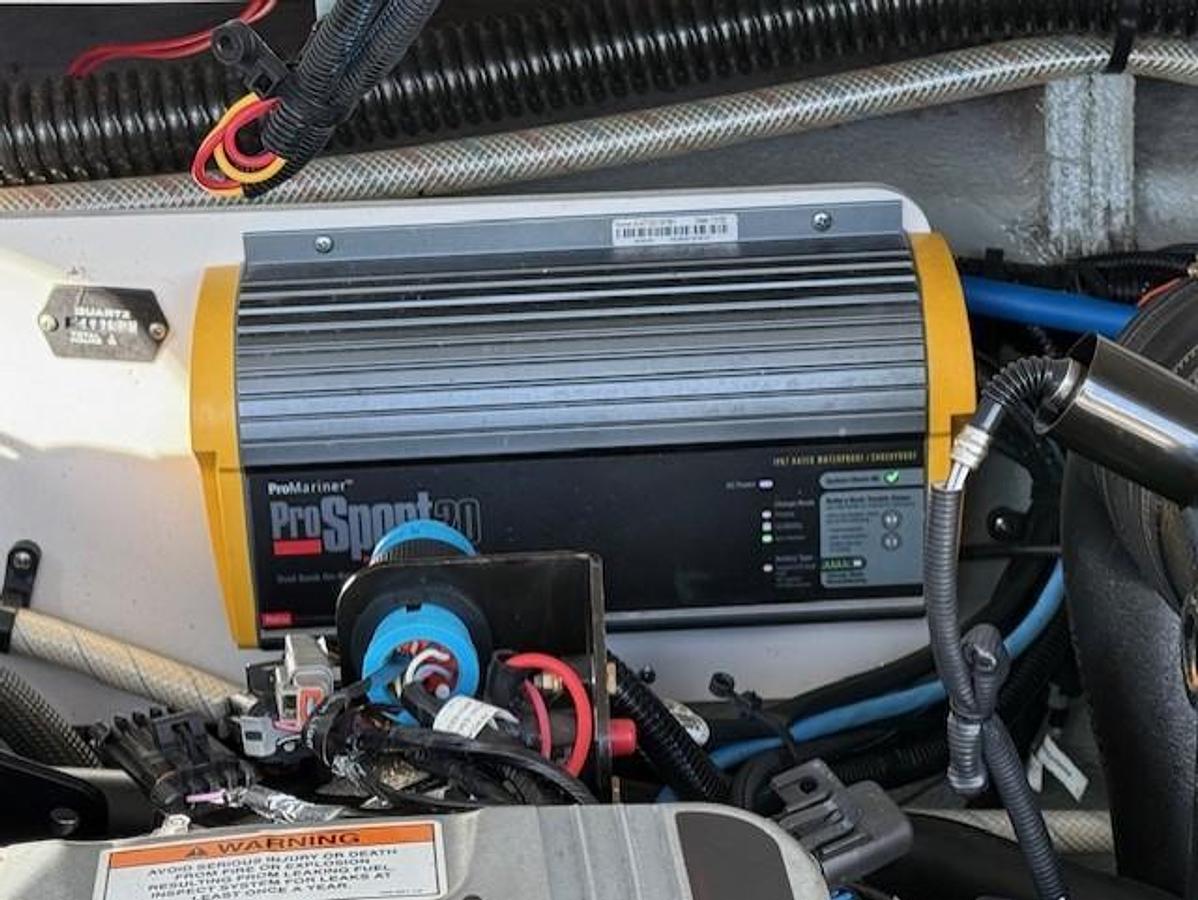 Used 2016 Crownline 270 SS