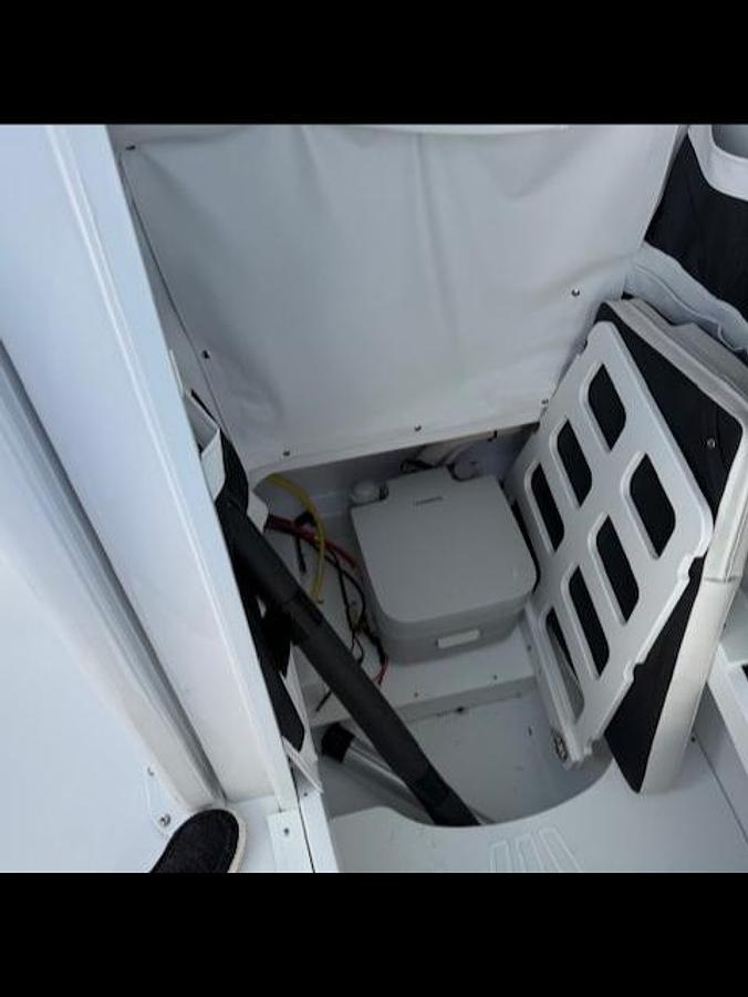 2025 Wellcraft 223 Fisherman