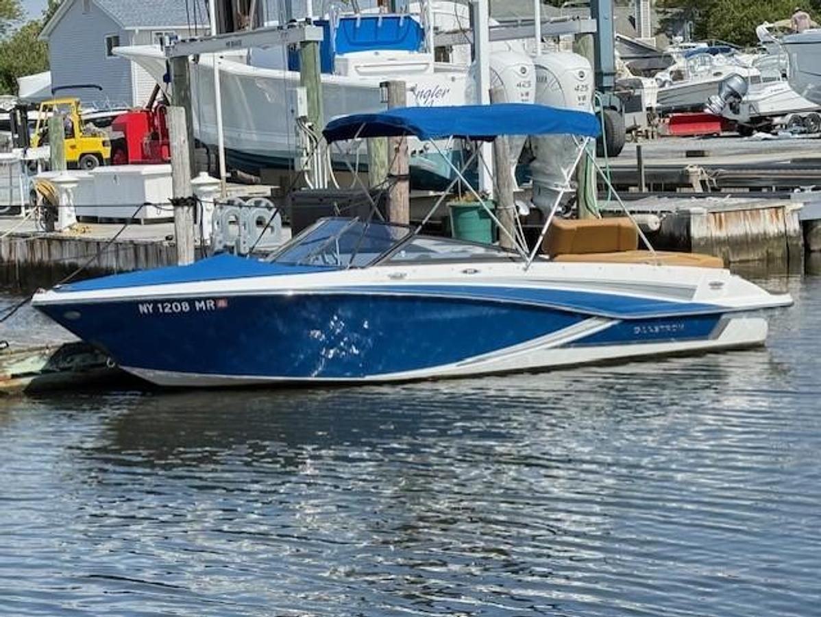 Used 2019 Glastron GT 205