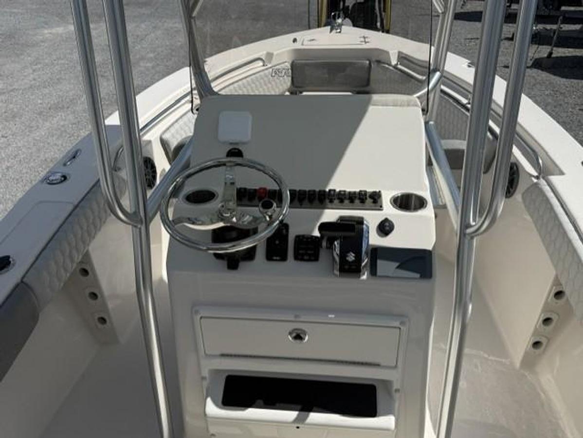 2027 Sea Chaser 22 HFC