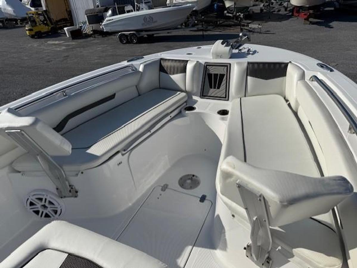 2025 Wellcraft 223 Fisherman