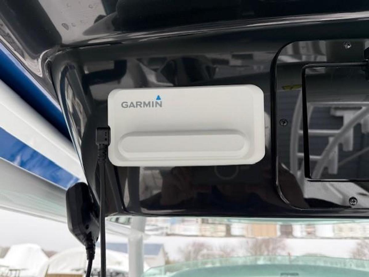 2024 Wellcraft 302 Fisherman