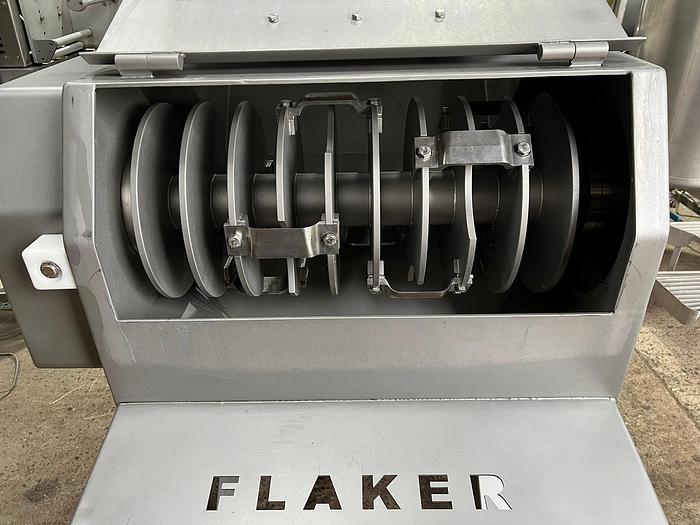 Used LAKADIS FROZEN BLOCK FLAKER