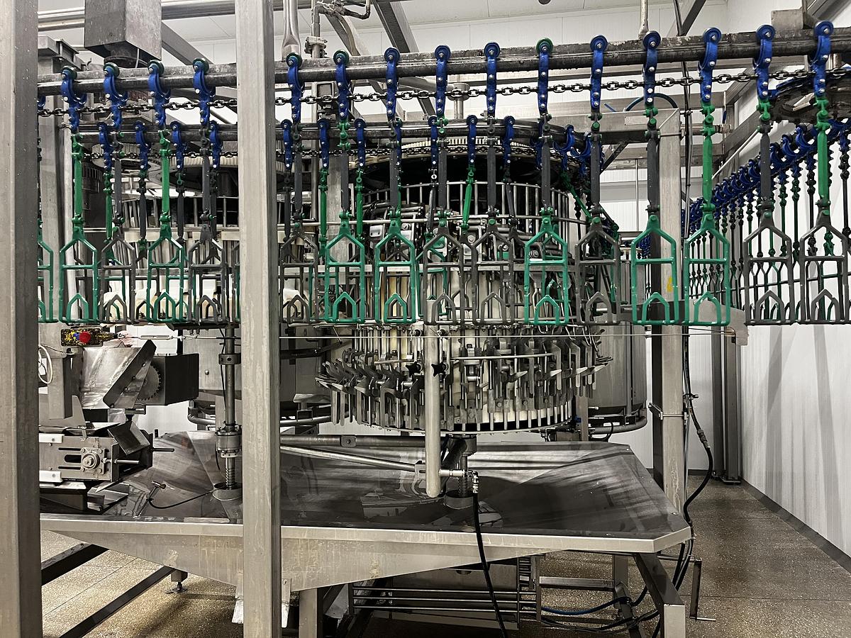 Used 2013 MEYN Apollo 4000 BPH poultry slaughterhouse