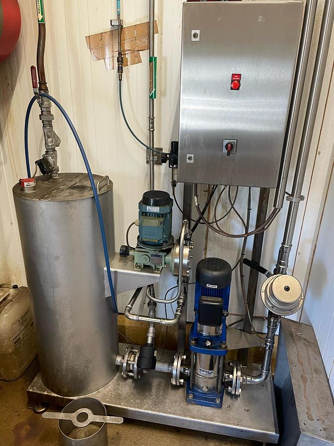 Used 2014  Protech  6-trolley heating/cooling smokehouse
