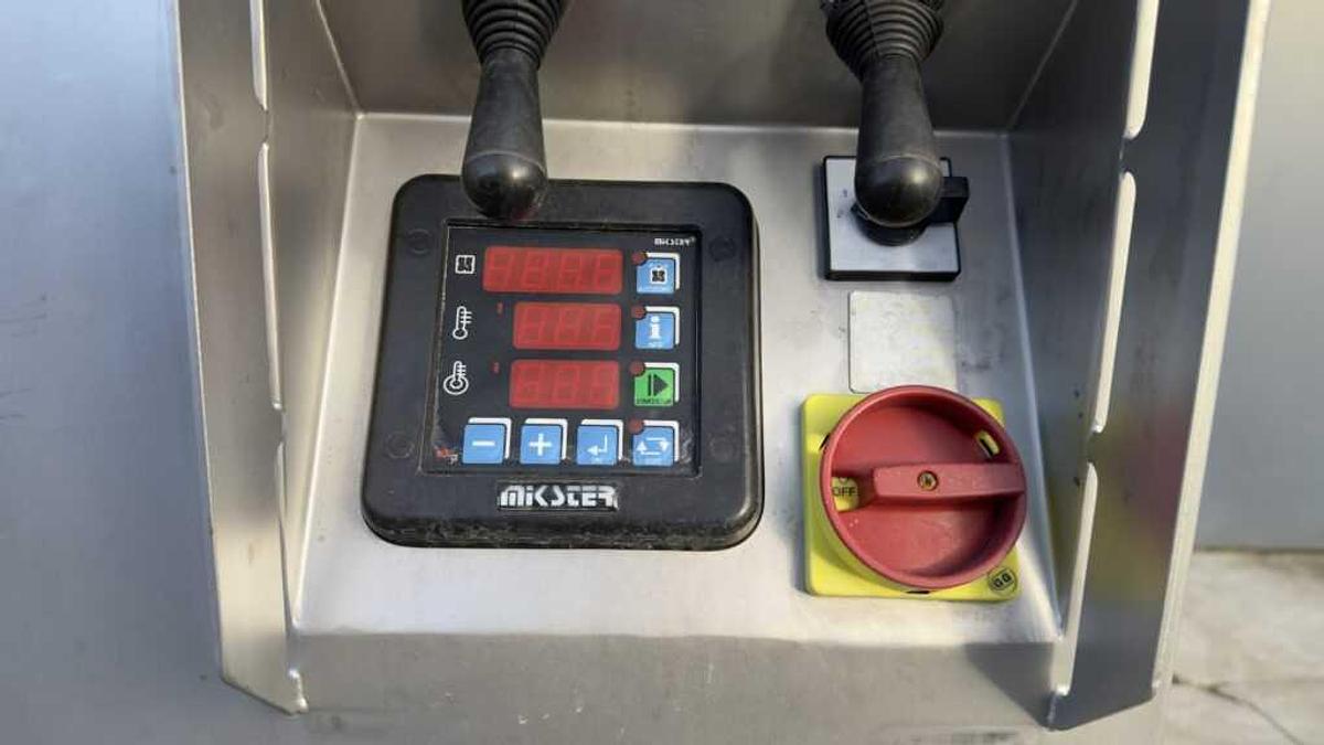 Used 2016 Karpowicz KK-900/e U