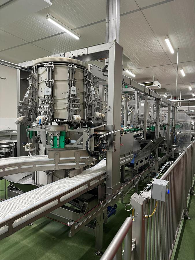 Used Meyn Rapid HQ breast cap filleting machine