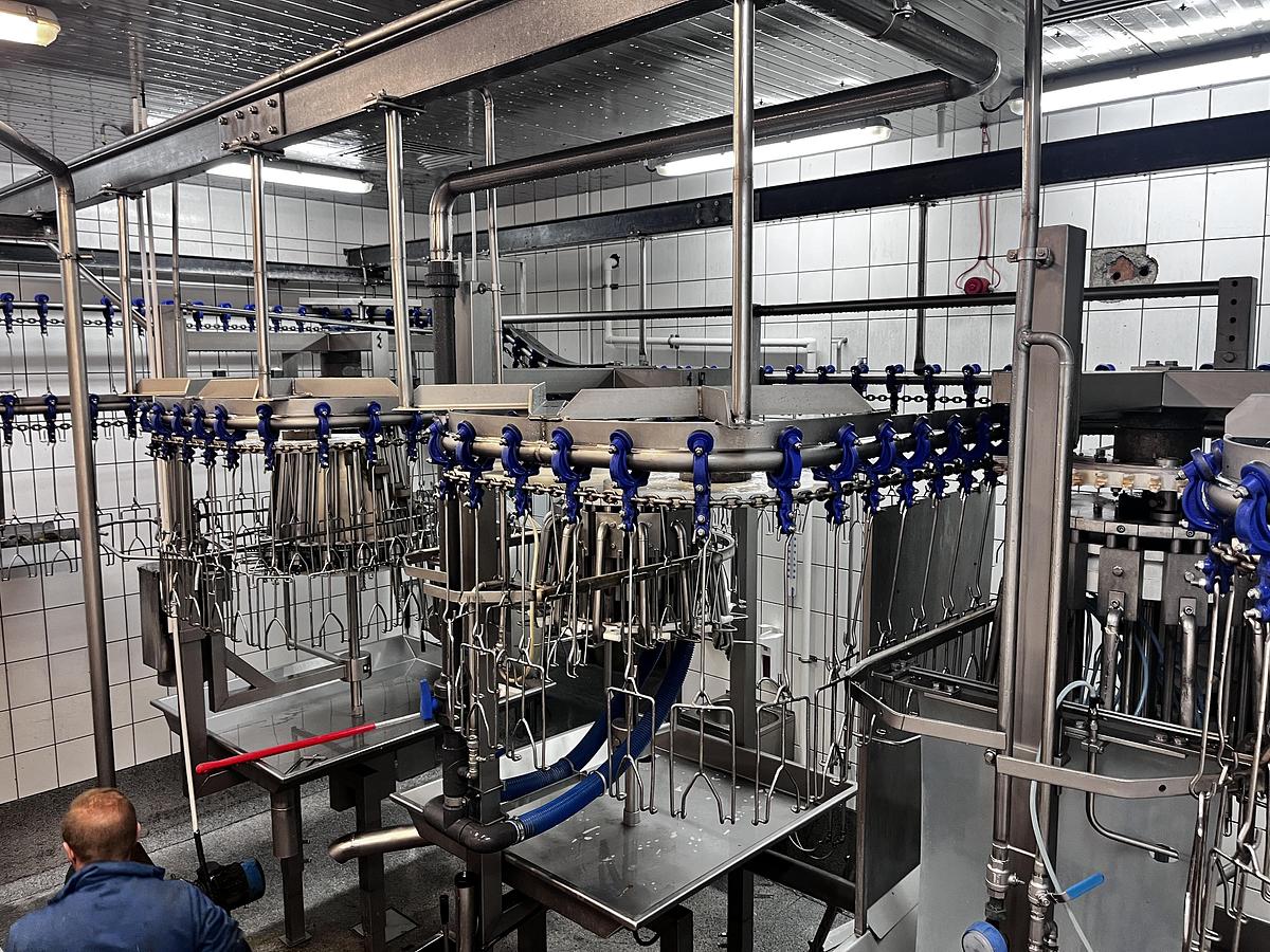 Used EMF Complete poultry processing plant 4000 BPH