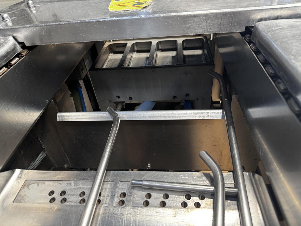 Used 2005 MULTIVAC R 140