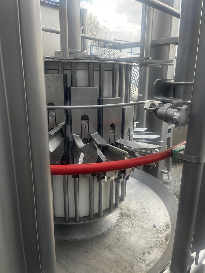 Used 2010 MEYN Neck puller