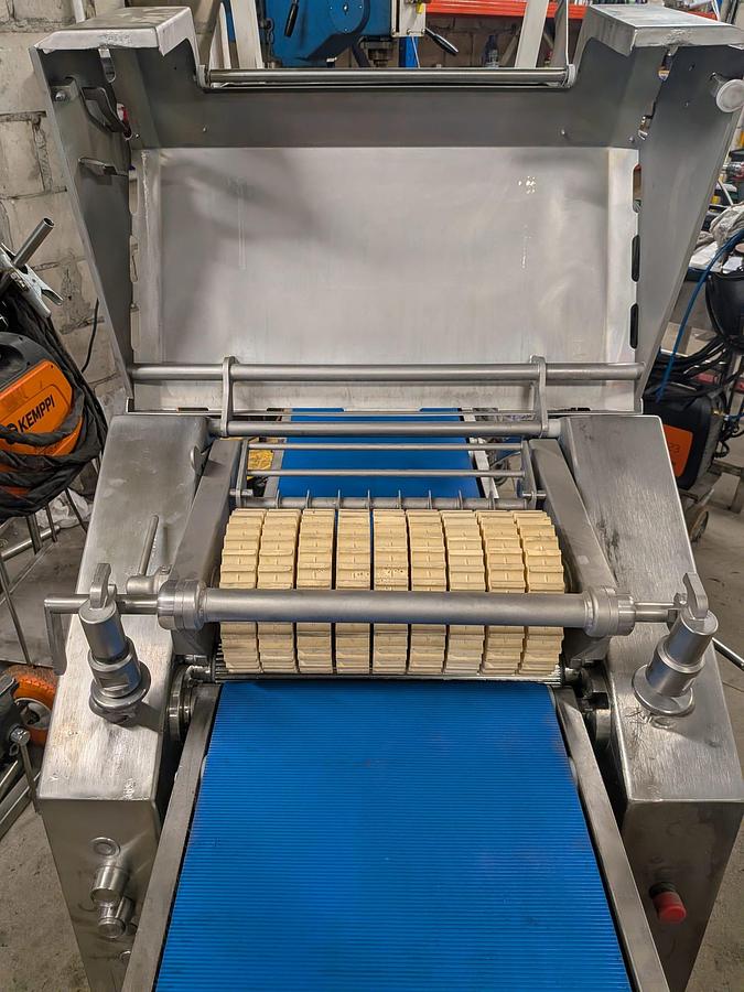 Used 2010 MAJA ESB 4434/1 GV