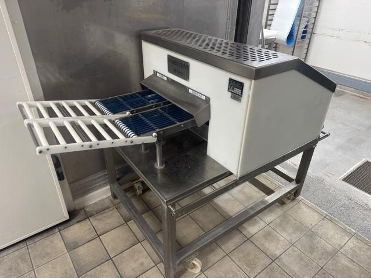 Used SALMCO SM5418 Slicer