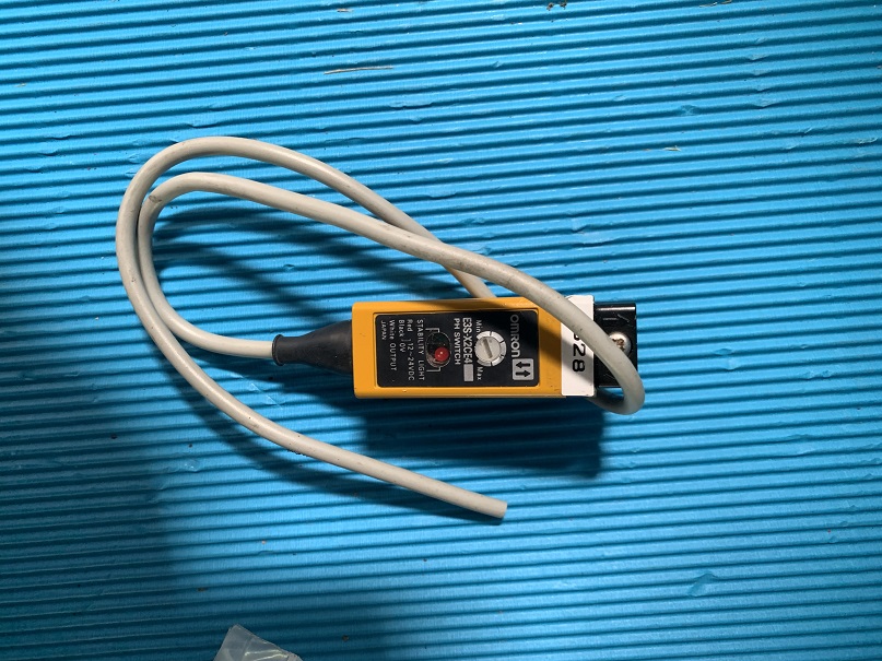 Used Omron PH Switch E3S-X2CE4