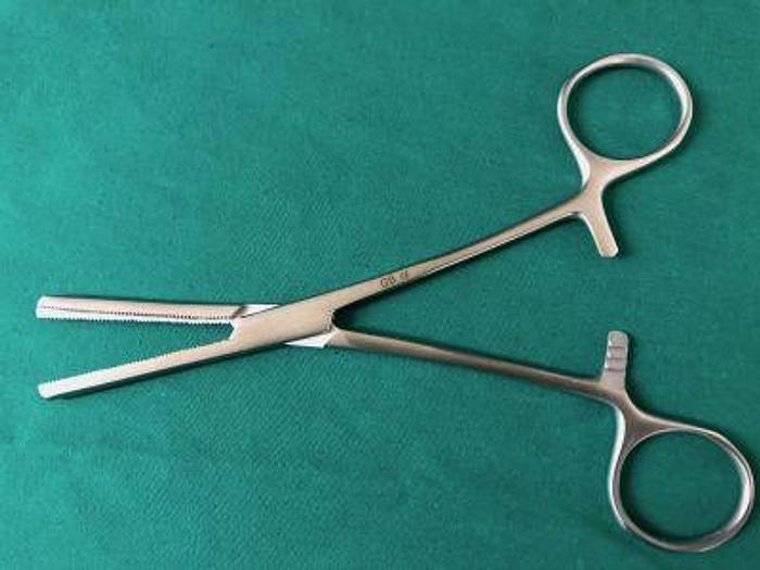 Used Forceps Artery Angiotribe Fergusson Straight 165mm (6-1/2in)