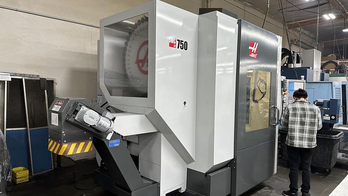 Used 2014 HAAS UMC-750 5-Axis CNC Vertical Machining Center *** Low Hours***