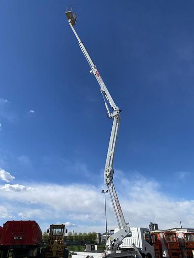 Usato 2012 RENAULT MAXITY CON PIATTAFORMA CMC TB 240