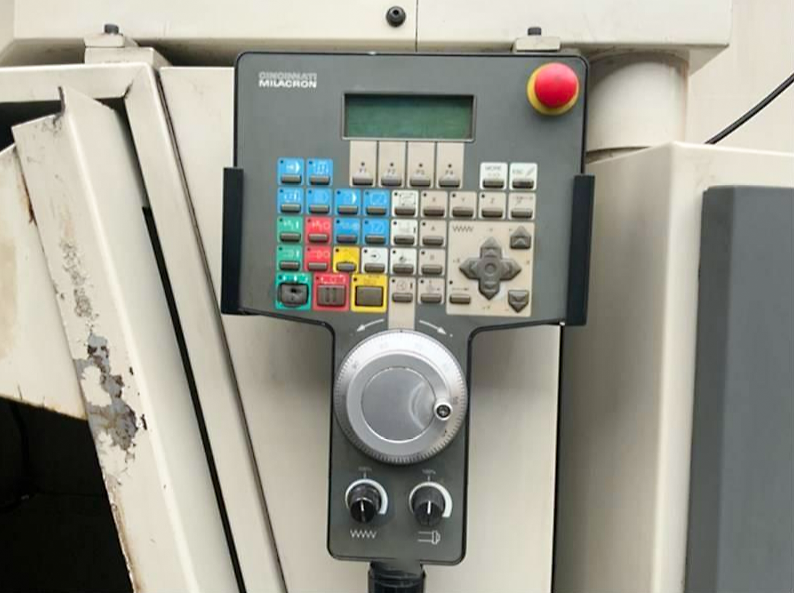 Used Cincinnati Milacron Sabre 1250 - Vertical Machining Center - 1995