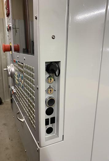 Used 2021 HAAS UMC-750SS 5-Axis CNC Vertical Machining Center ***UNUSED***